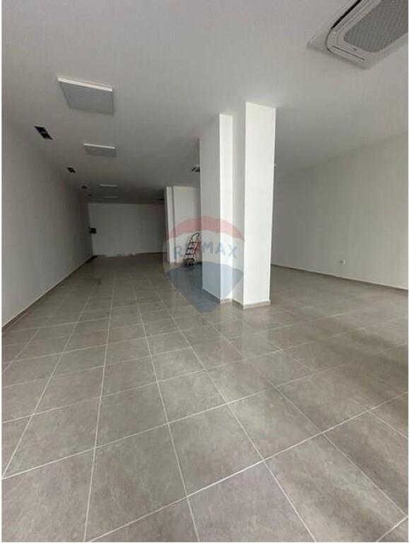 Dyqan - Për Qira - Kompleksi Turdiu, Tiranë