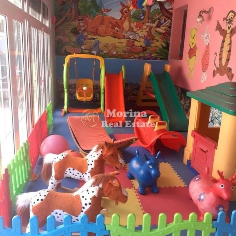 Qera, Ambjent Biznesi ,Rr.Besim Alla,1000 euro/muaj