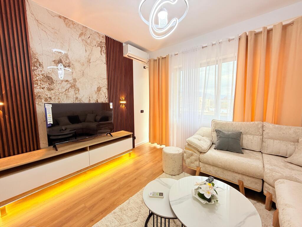 🏠 Shitet Apartament 2+1 – Astir (Ish Alfa Bank)