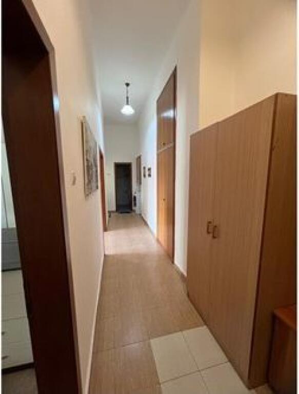 🌟 APARTAMENT 2+1 ME QIRA – ZONA E SHALLVAREVE