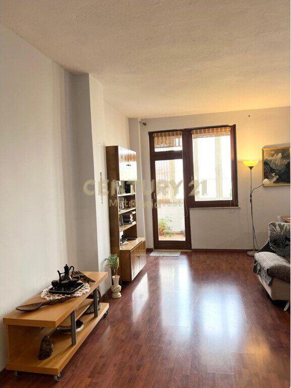 Apartament 2+1+2 Për Qira tek ish Tregu Elektrik