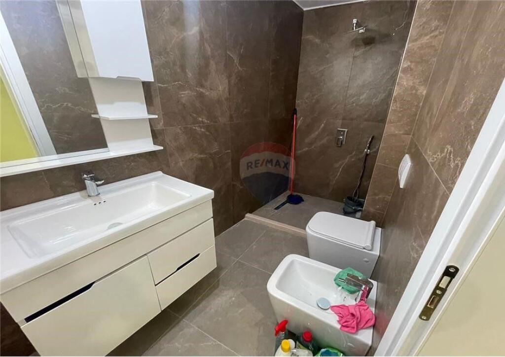 Apartament - Për Shitje - Rruga e Thesarit, Tiranë (ID: 530361014-208)