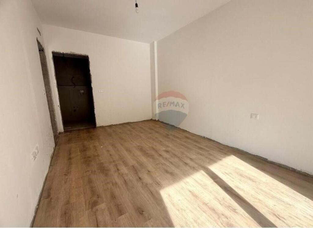 Apartament - Për Shitje - Aura Rezidencë, Tiranë(ID: 530181070-282)