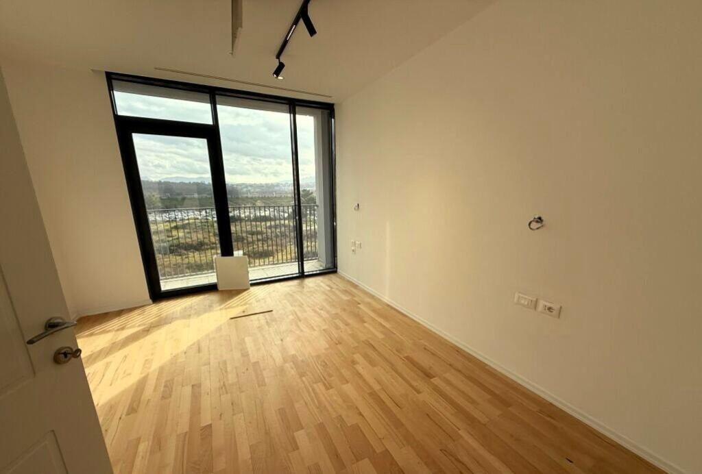 Apartament me Verandë në Shitje në Lake View Residence, pranë Rrugës së Kosovareve!