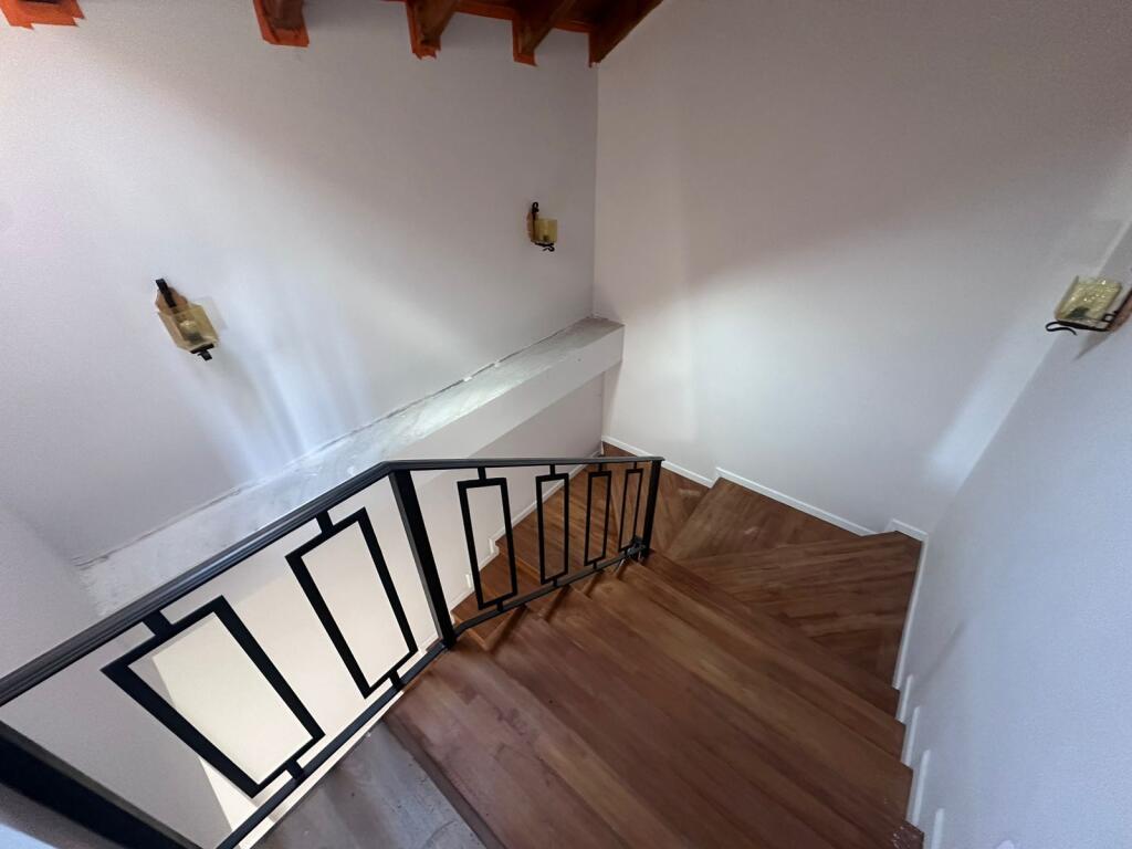 Vilë për qera  në zonën e Mjull Bathores  