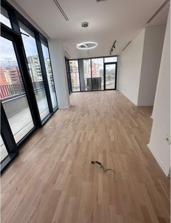 SHITET APARTAMENT 2+1+POST PARKIMI TEK LAKE VIEW RESIDENCE