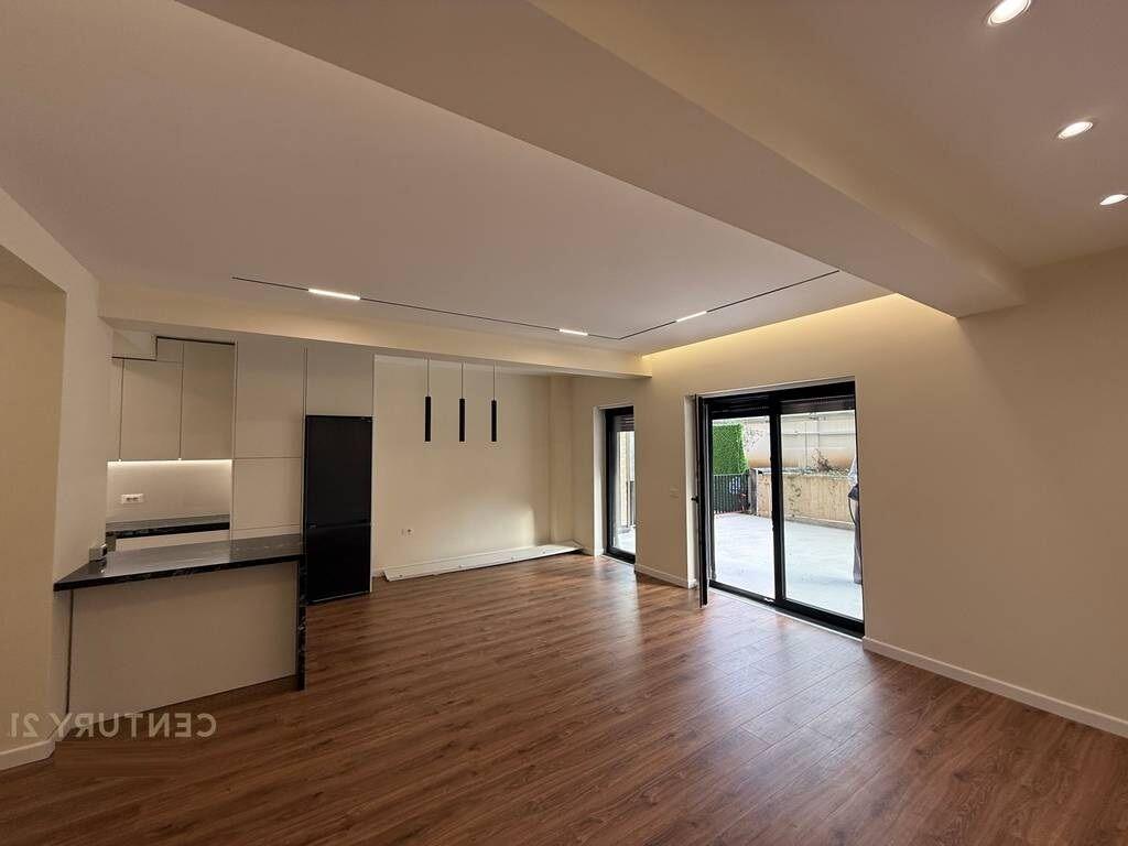 SHITET APARTAMENT 3+1 ME SUPER VERANDE TE KODRA E DIELLIT 2