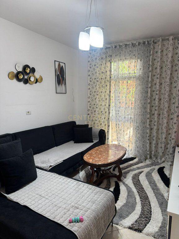 Apartament 2+1, Kodra e diellit