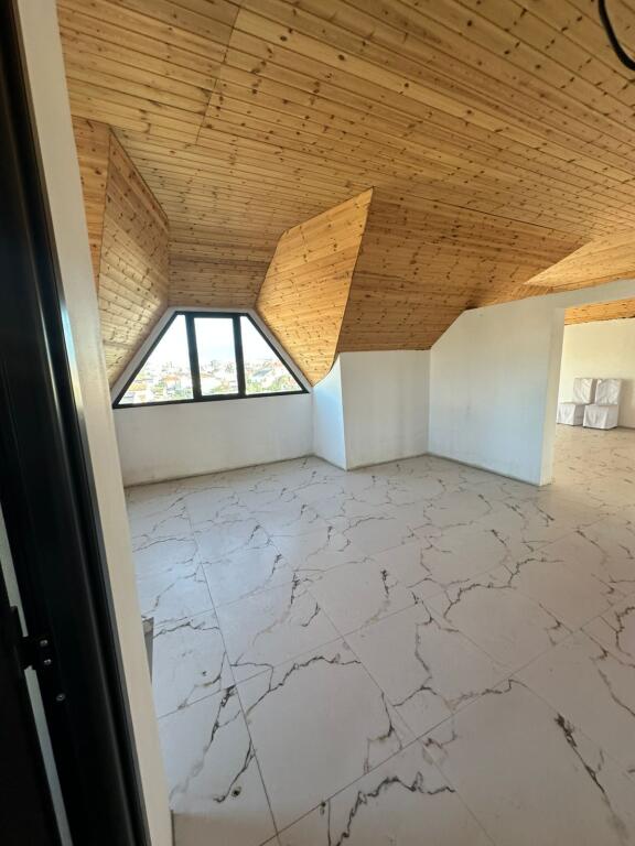 Jepen me qera 2 kate per Ambjent Biznesi , Paskuqan 2 rruga Abdyl Elmazi 1500 euro te dy katet