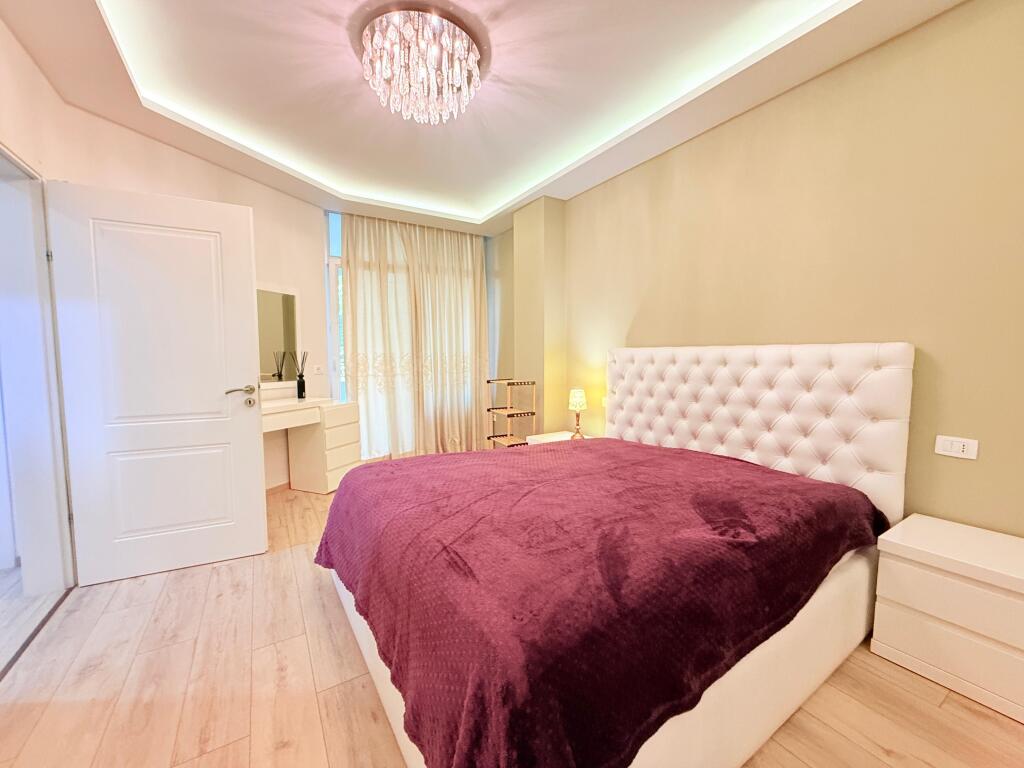 Apartment for rent in Bllok .