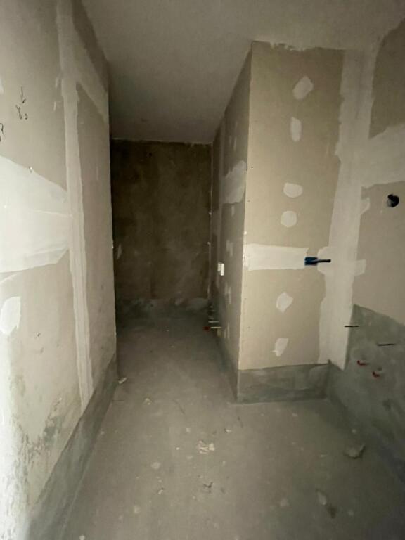 🏙️ Appartamento 1+1 + Cabina Armadio in Vendita– DownTown One, Tirana