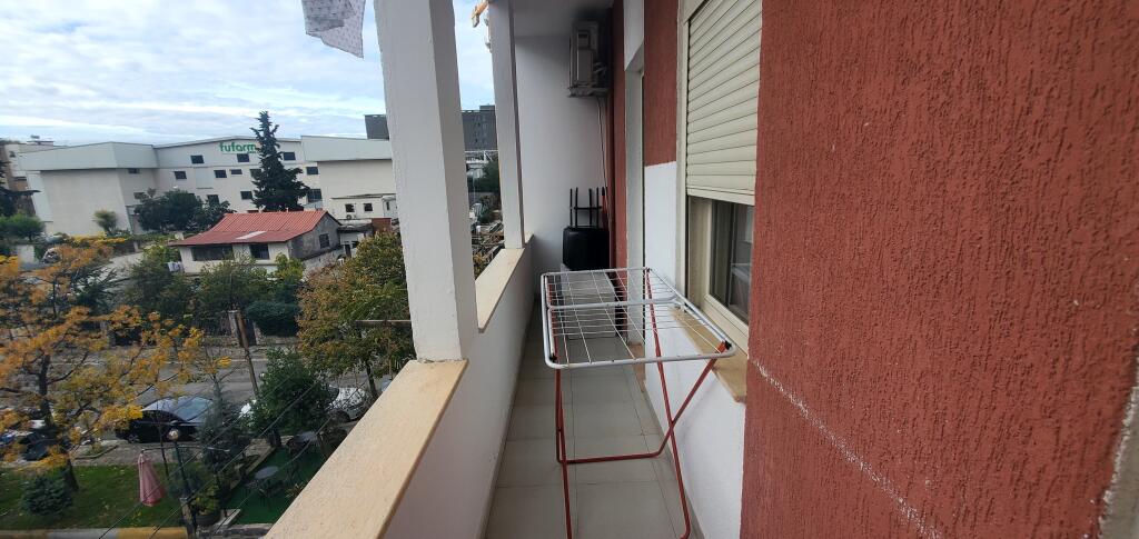 Apartament 1+1 me qira, Materniteti i Ri ,Brryli