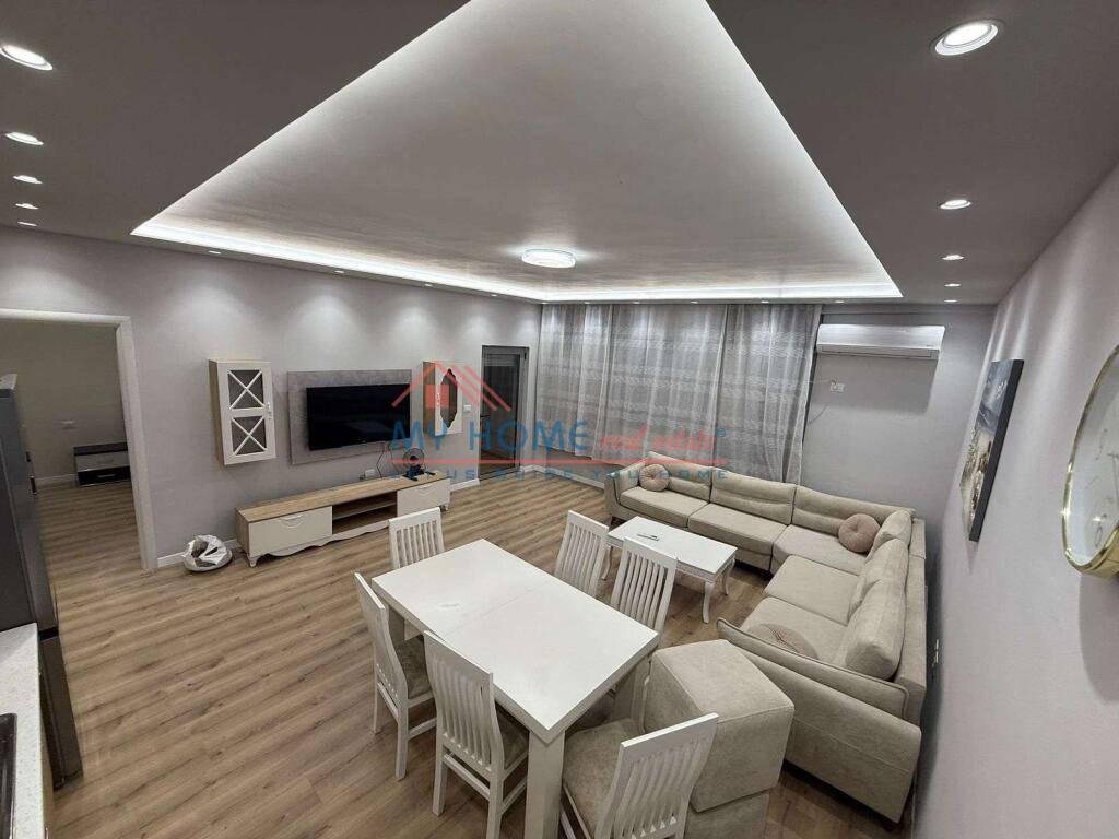 Appartamento 1+1 in affitto ad Astir Tirana