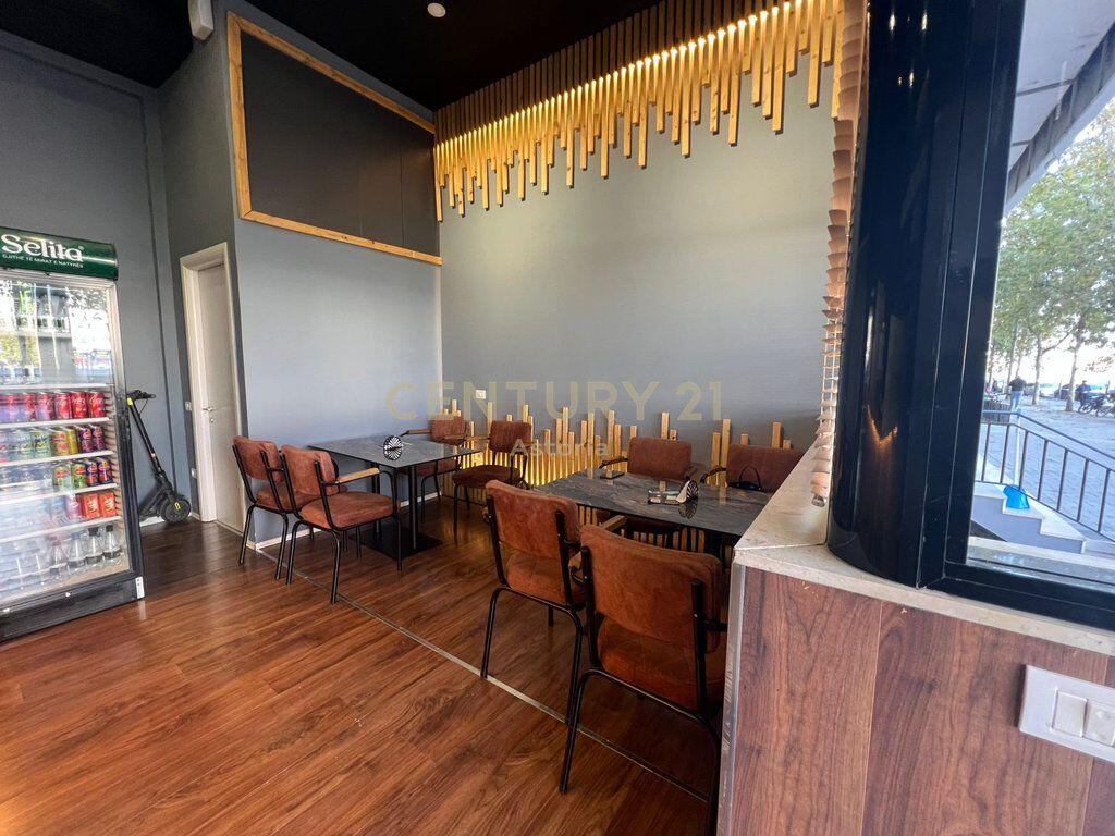 Pizzeria business for sale in Astir