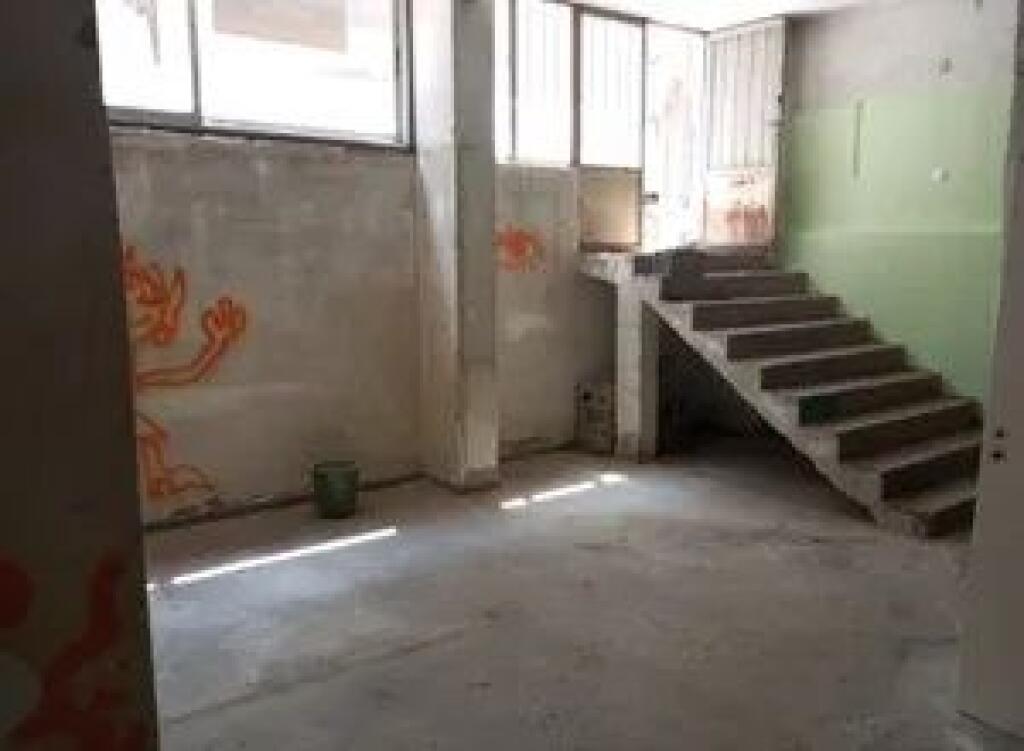 Mobileri Me Qera Ne Sauk (BM272) Tirane