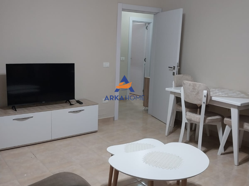 JEPET ME QERA APARTAMENT 1+1+ BALLKON "KOPSHTI KANADEZ, KOPSHTI BOTANIK" 50.000 LEKE €519 /muaj