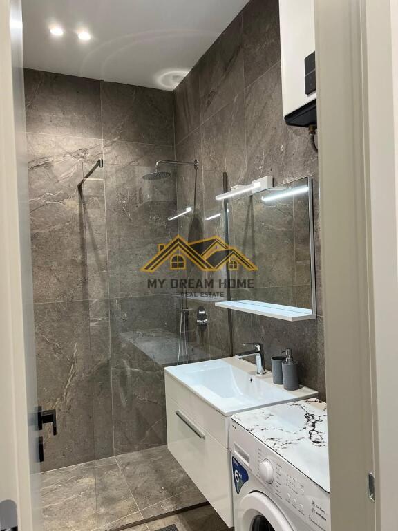 Shiten 2 studio te investuar ne Durrës Plazh