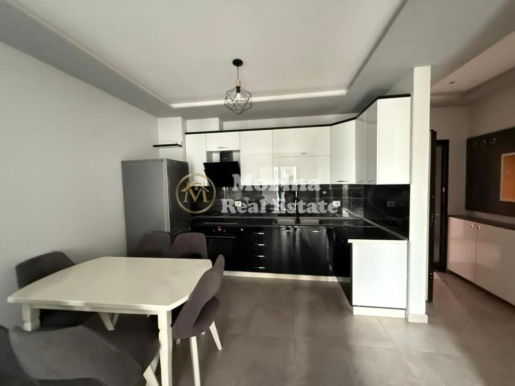 Rent, Apartment 1+1, Kavaja Street,  450 euro/month