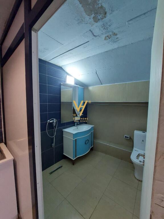 JEPET OBJEKT MULTIFUNKSIONAL ME QERA TE TOP CHANNEL 10.000 EURO