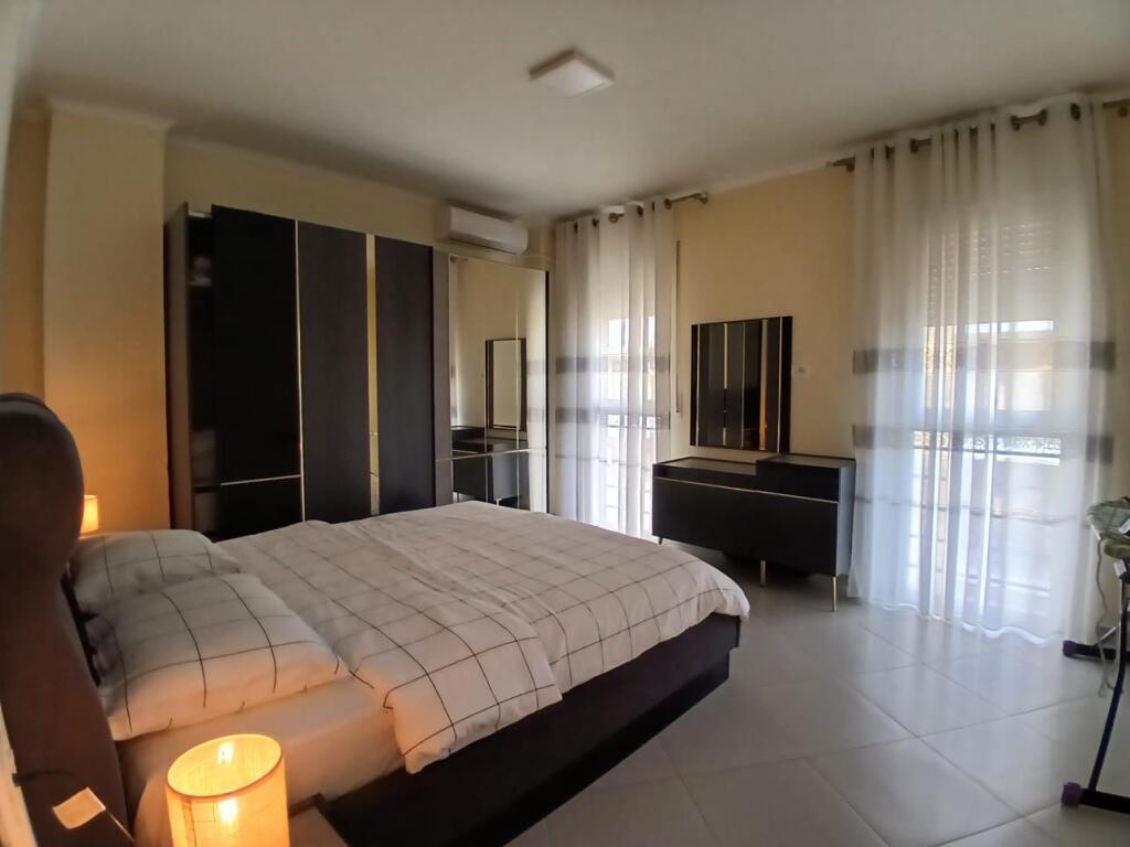 In affitto🔥  Appartamento 2+1+1 bagno con finestra  Via Hashing Hysen Dalliu ; Mine Peza