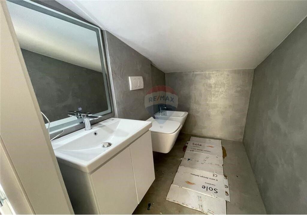 Apartament - Për Shitje - Rruga e Thesarit, Tiranë (ID: 530361014-208)