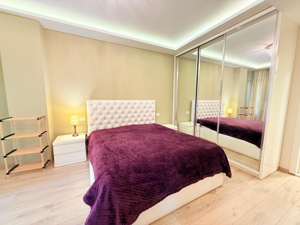 Apartment for rent in Bllok .