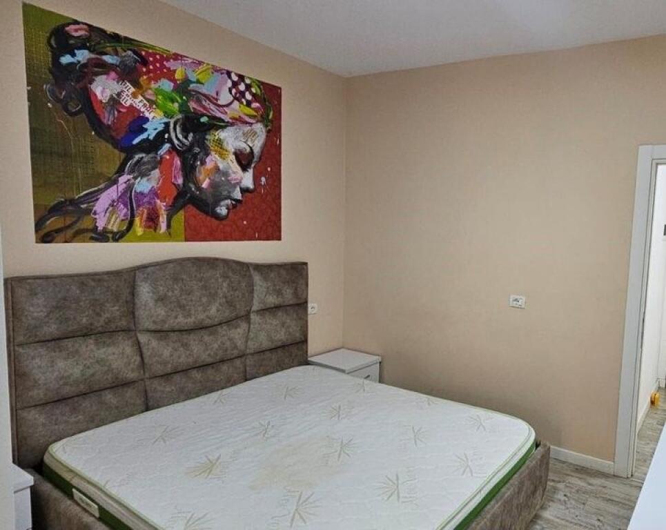 Apartament Modern 1+1 me Qira te “9-Katëshet”, Tiranë – Totalisht i Mobiluar