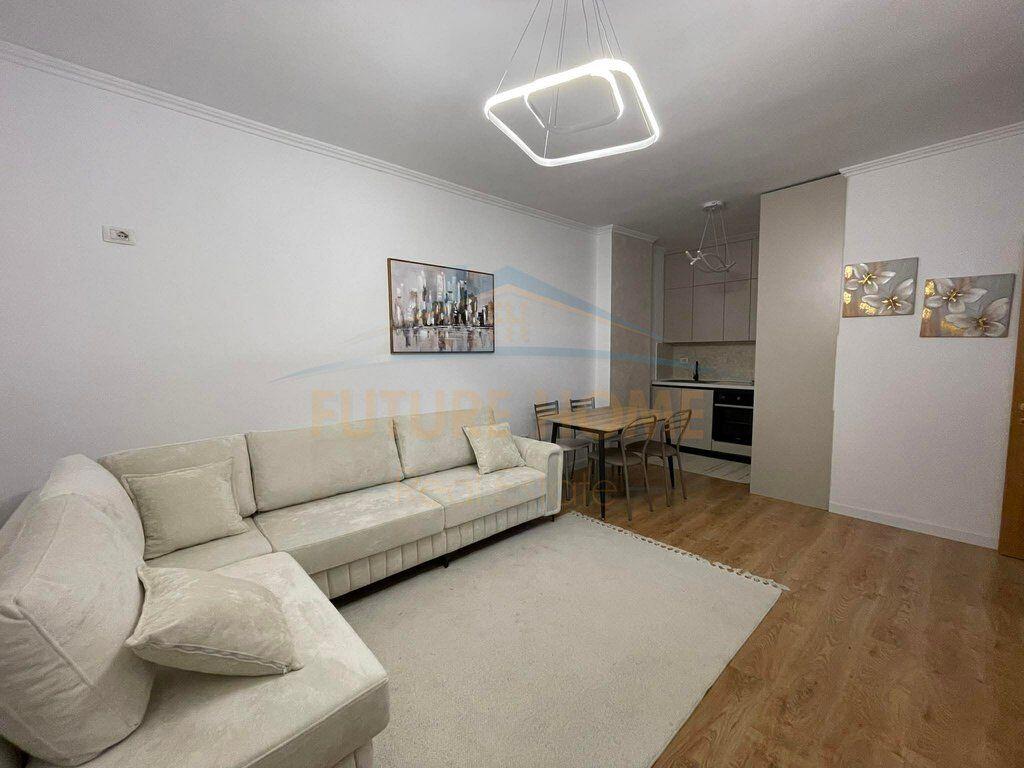 Qera , Apartament 1+1 , Unaza e re , Tirane 450 €,UNA60440