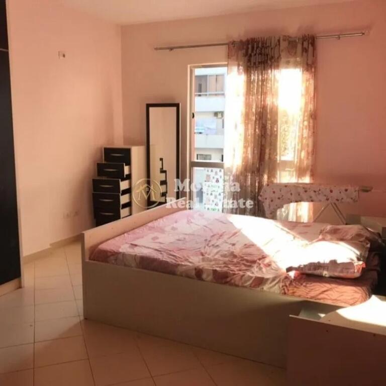 Qera apartamentin 2+1, pas Casa Italia, 420 Euro/Muaj