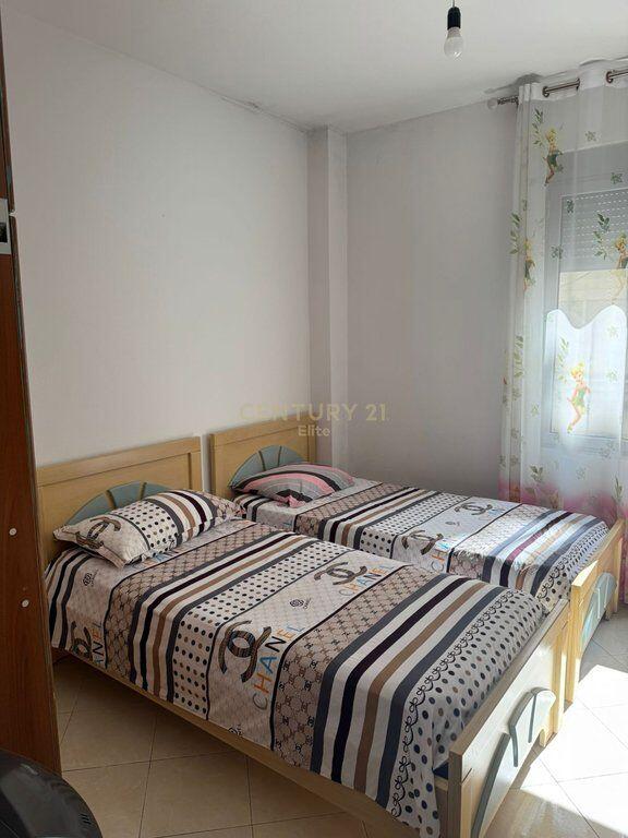Apartament 2+1, Kodra e diellit