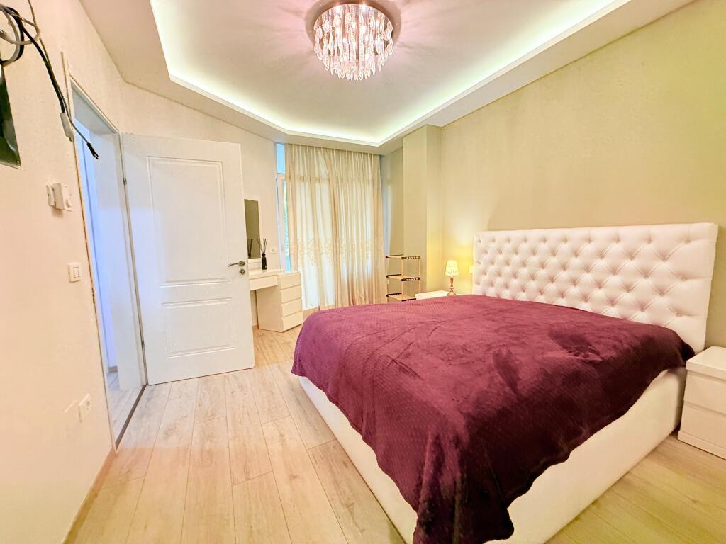 Apartment for rent in Bllok .