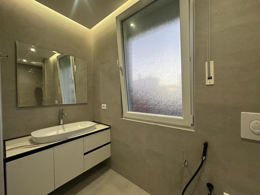 Apartament 2+1+2+Post Parkimi me Qira Shkolles se Baletit,