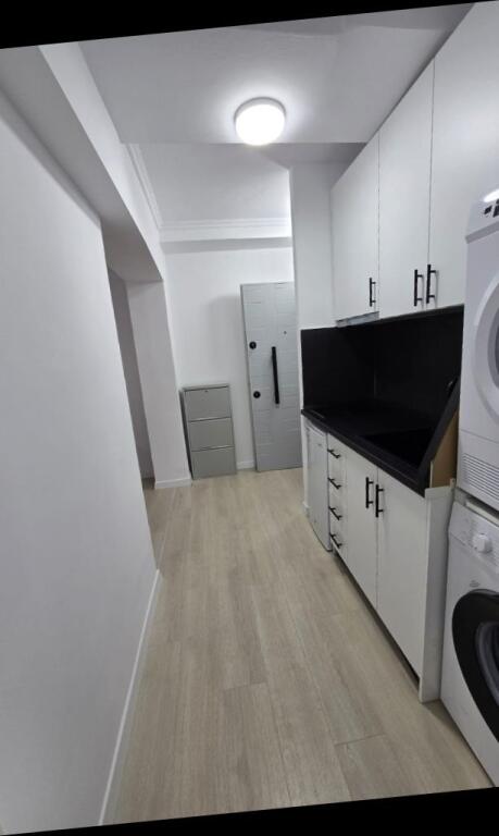 Super monolocale in affitto, vicino al museo di Tirana