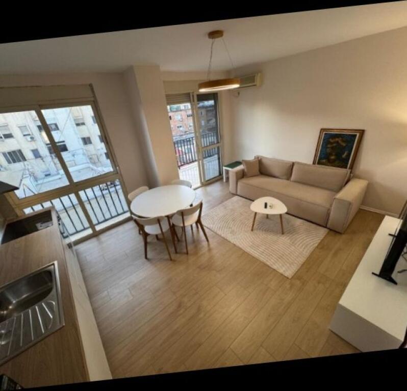 Jepet Apartment me qera 1+1, Id 13882