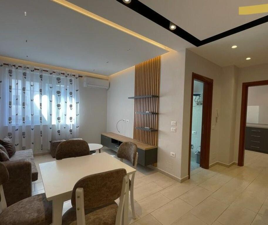 Shitet, Apartament 1+1 – Misto Mame, pranë Helios Catering