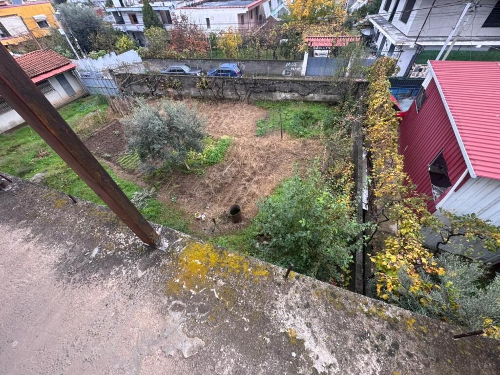 Vendesi edificio di 3 piani, Via Nuri Kello, vicino a Via Jordan Misja