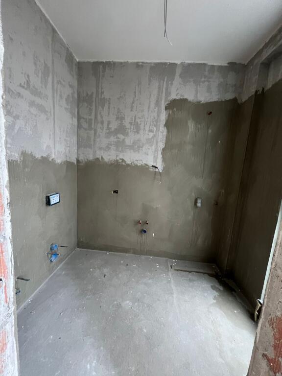 Shitet, Apartament 2+1+2+2 Poste Parkimi, Tulipan Residence, Tiranë.