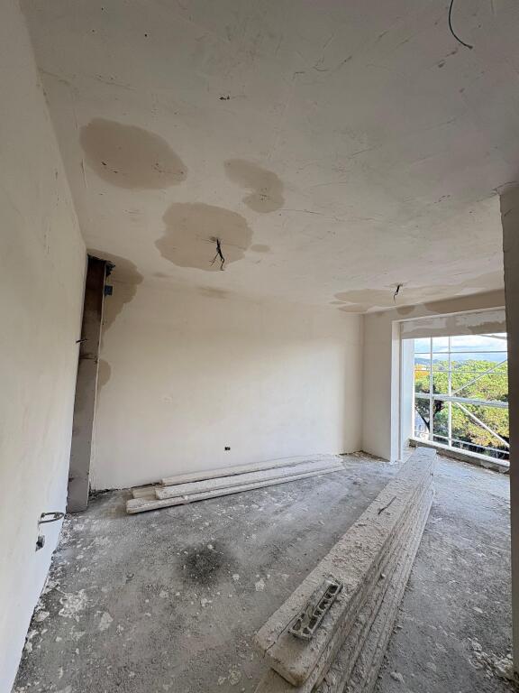 Apartament për shitje në Golem – Mes pishave, relaks dhe komfort! 🌿🏖️