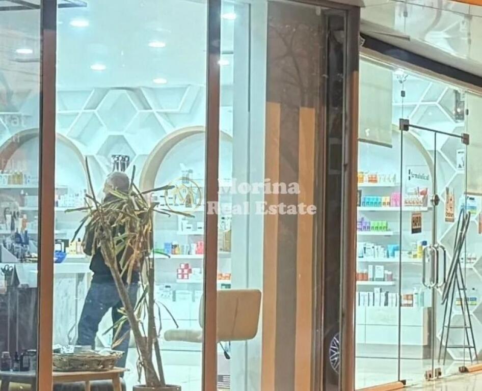 Qera, Ambjent Biznesi, 21 Dhjetori, 1000Euro/Muaj