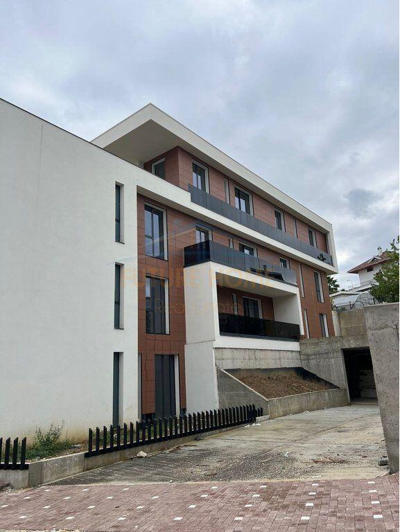 Shitet Apartament 2+1+2+2 Poste Parkimi, Tulipan Residence, Mjull-Bathore
