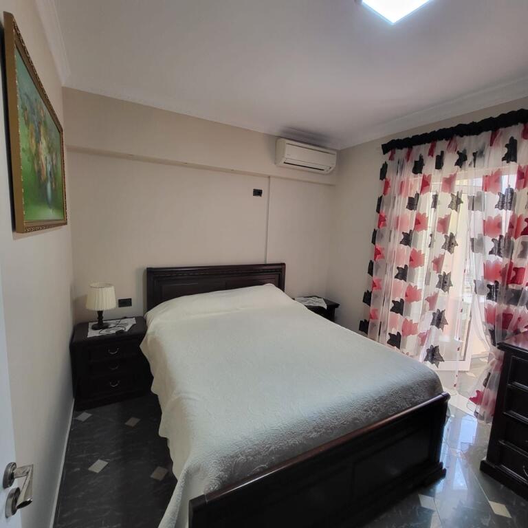 Apartament 3+1 me Qira – Komuna e Parisit 🏡