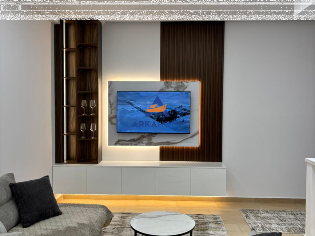 JEPET ME QERA APARTAMENT I KOMPLETUAR 1+1 "TEK KOPSHTI BOTANIK" 850 EURO