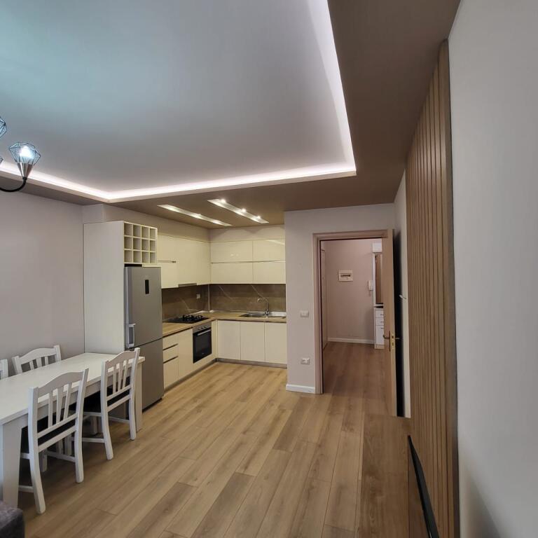 🏡 Apartament 1+1 me Qira – Liqeni i Thatë