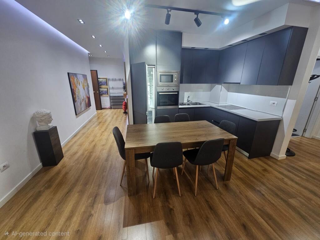 Shitet Apartament 2+1+2 Komuna e Parisit / German Computers