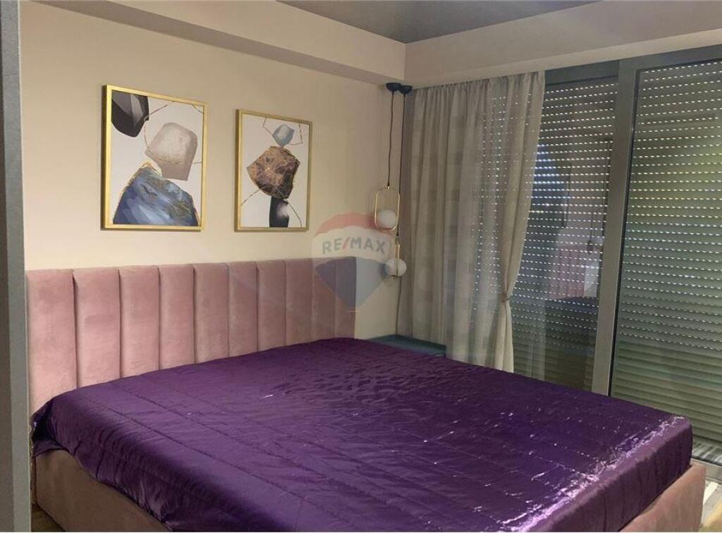 Aprtament 1+1 + post parkimi me qira rruga e Elbasanit