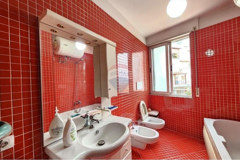 Apartament 1+1 Rr.Barikadave