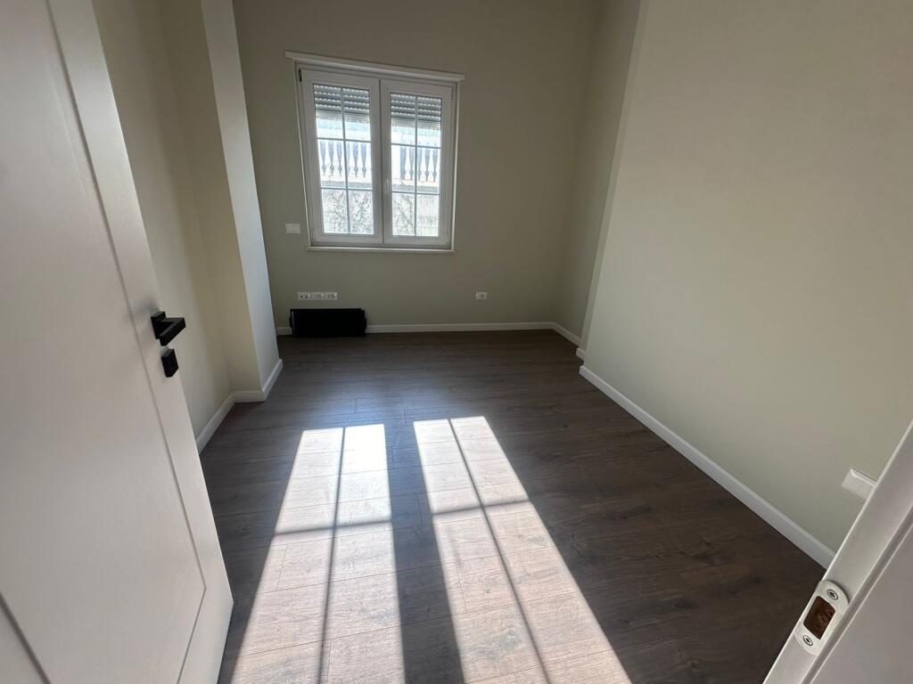 Vilë për qera  në zonën e Mjull Bathores  