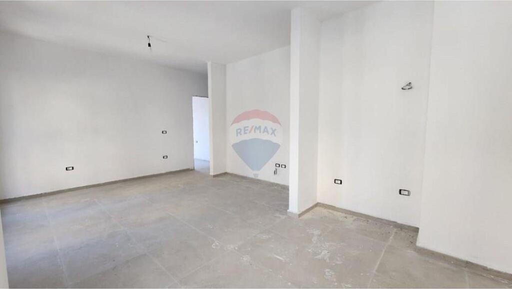 Apartament Për Shitje 2+1  Rruga Dritan Hoxha