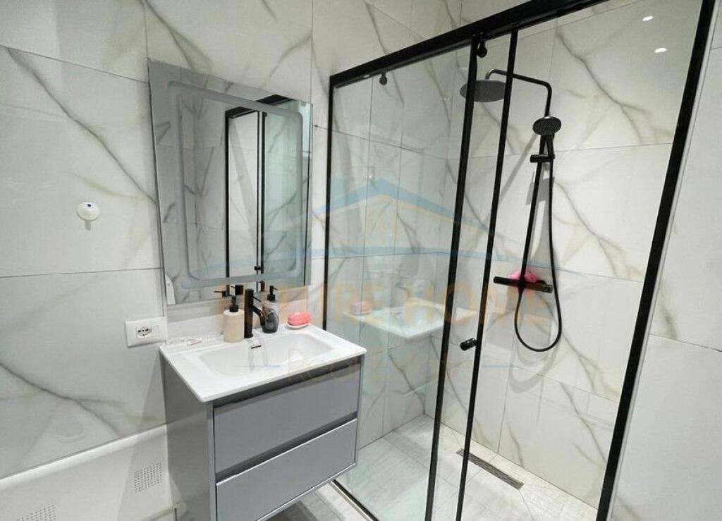 For sale, Studio apartment in the Mangalem Complex, Tirana