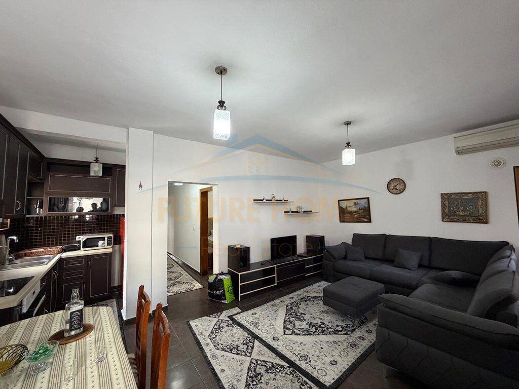 Qera, Apartament 3+1, Fresk, Tirane 500 €,Return60446